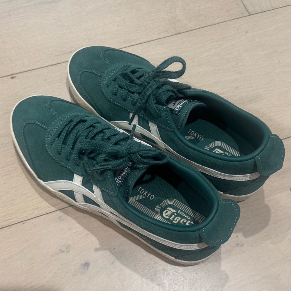 ONITSUKA TIGER MEXICO 66 GREEN/CREAM SHOES UNISEX (US Men’s 6.5 or Women’s 8)